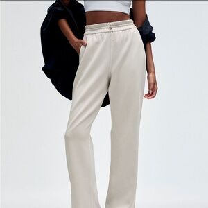 Lululemon bone softstreme pants